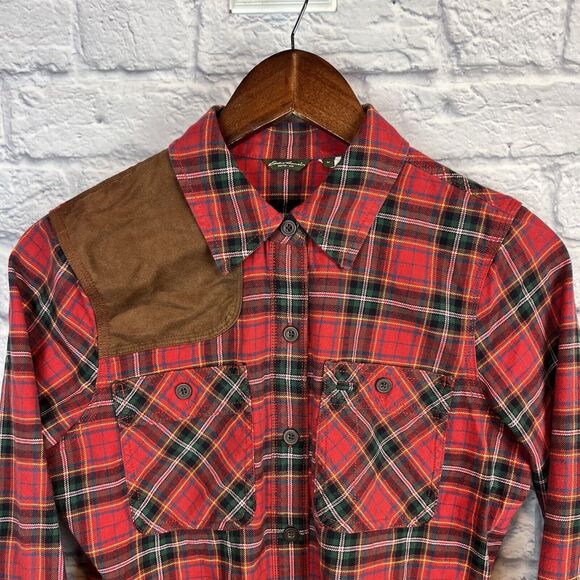 Eddie Bauer Button Up Shirt Red Plaid Flannel Faux Leather Shoulder Patch Medium - Picture 1 of 10